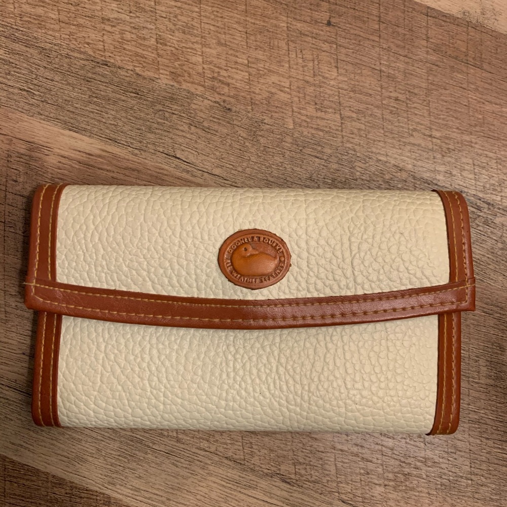 Vintage white Dooney and Bourke wallet